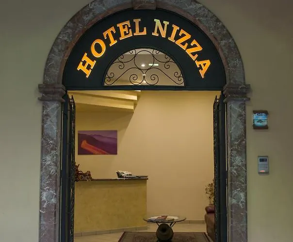 Nizza 酒店 尼扎迪西奇利亚